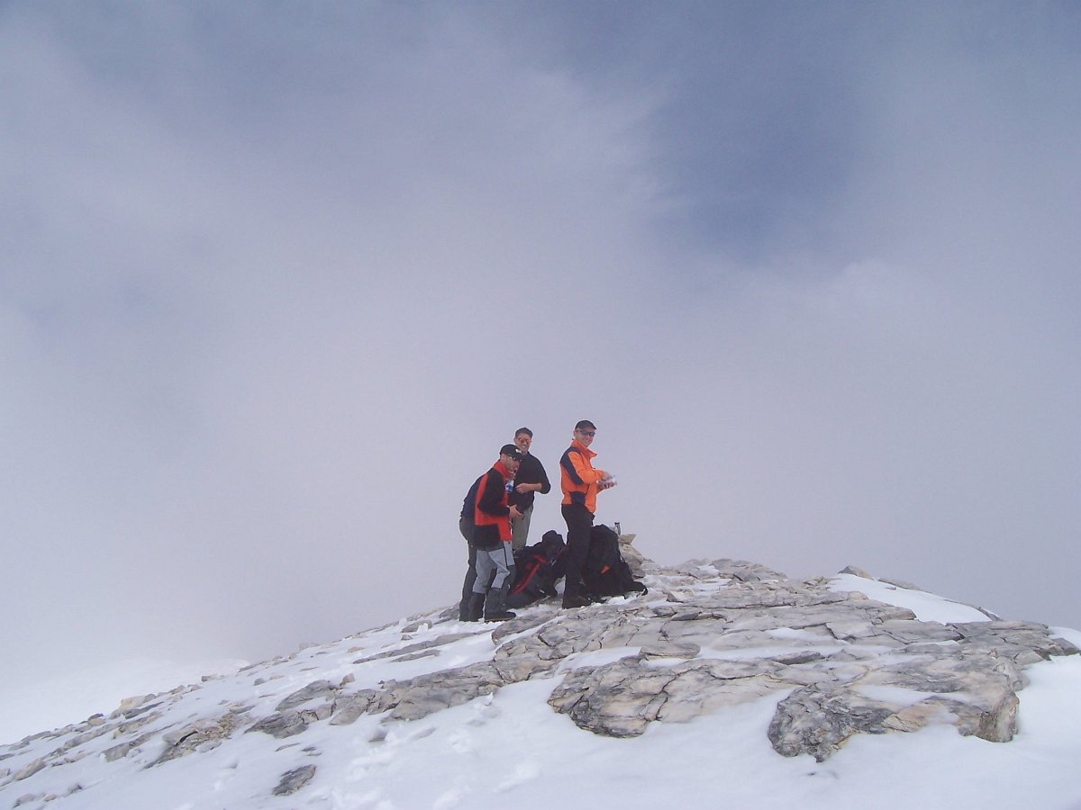 100_0710.JPG - Unser Akklimatisationsgipfel ist 3500 m hoch.
