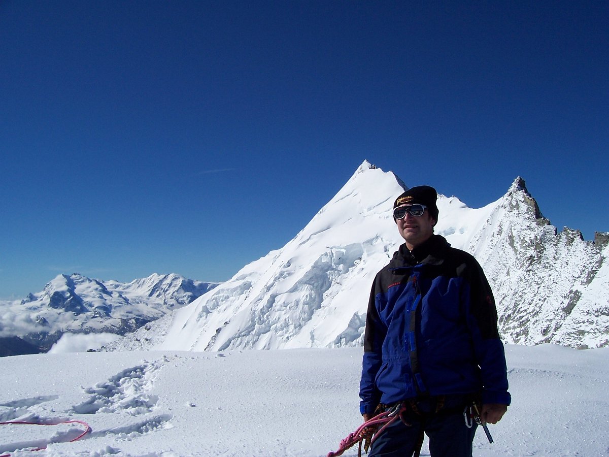 100_0776.JPG - Gunter vor dem Weisshorn.