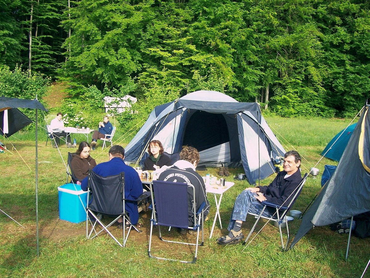 100_3661.JPG - Auf dem Campingplatz in Allersdorf.