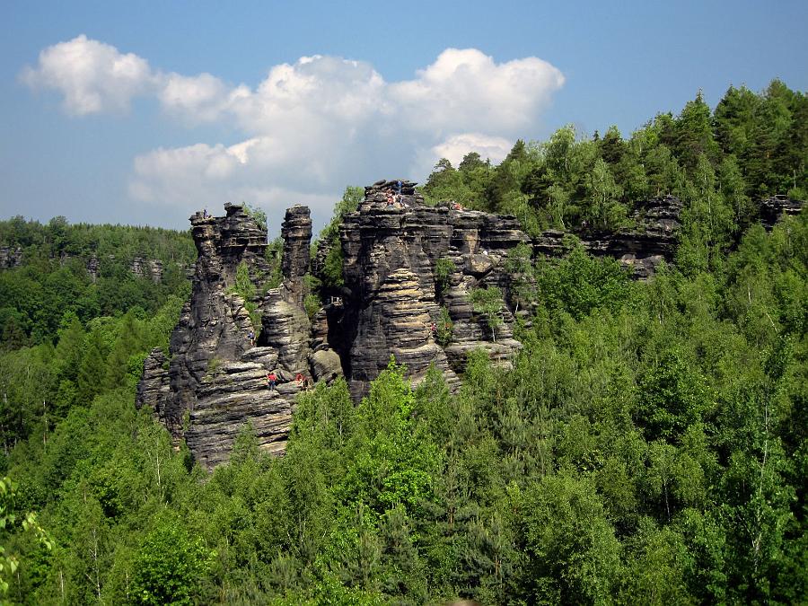IMG_2064KK.jpg - Aussicht von der Schiefen Zacke auf die Felsgruppe um die Herkulessäulen.