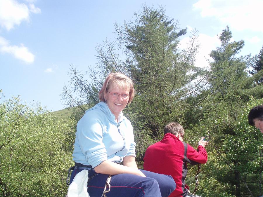 p4190193.jpg - Ulrike, die Fotografin der Bilderseite ist auch auf dem Gipfel des Wilderers angekommen.